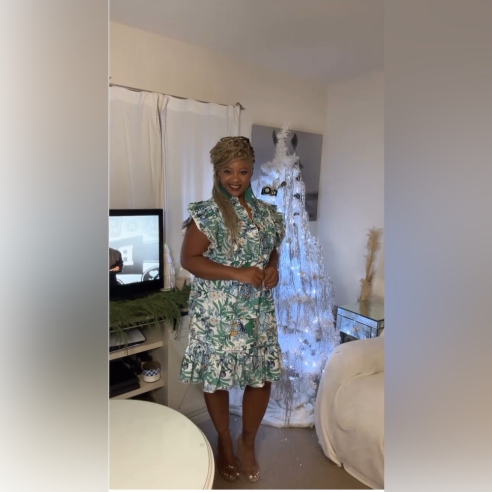 Floral Ruffle Sleeve Dress - Picture 7 of 9